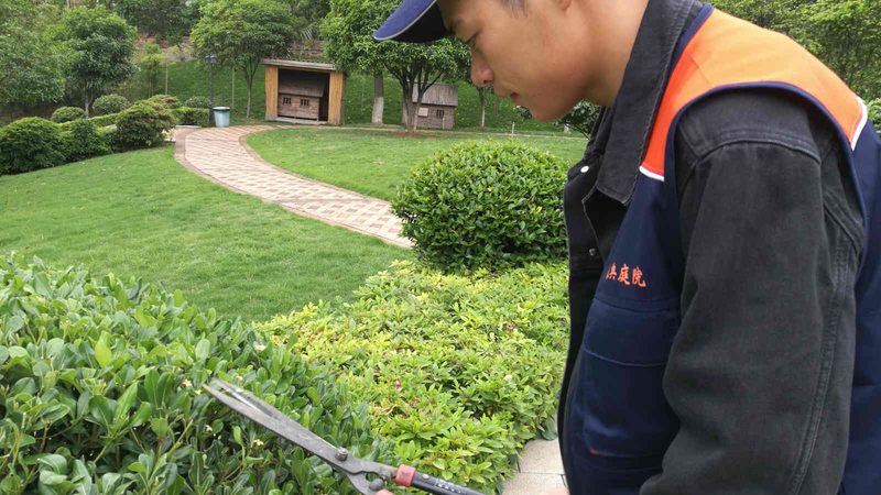 假山流水喷泉安装，揭秘专业施工步骤